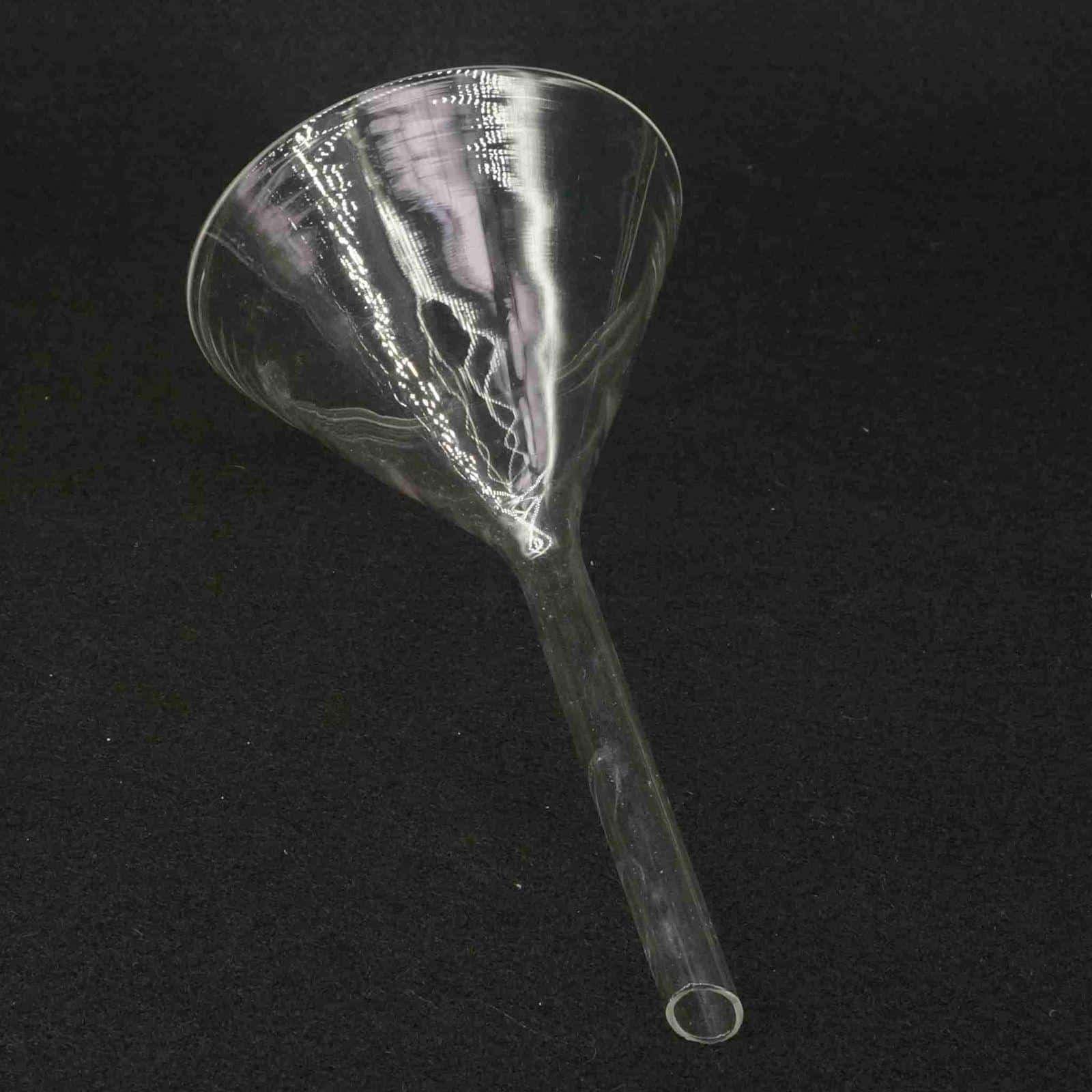 Funnel Glass 150mm D Stemm 16mm view 2